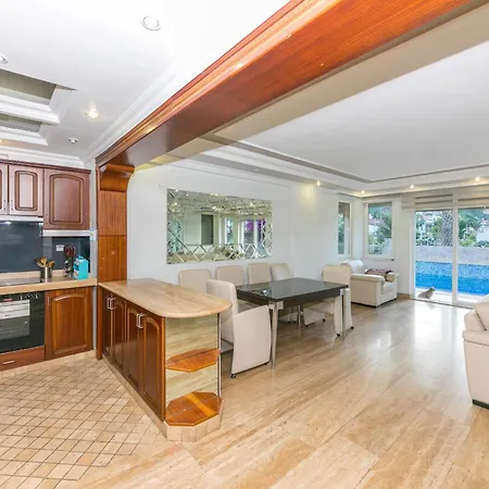 别墅 Suekran Daily Weekly Icmeler 马尔马里斯