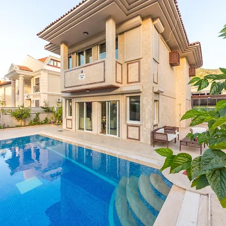 Suekran Daily Weekly Icmeler ヴィラ *